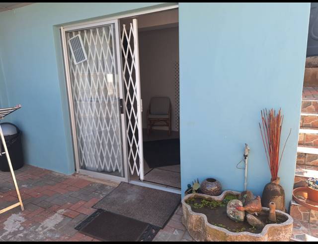 3 BEDROOM HOUSE FOR SALE IN MANABA BEACH